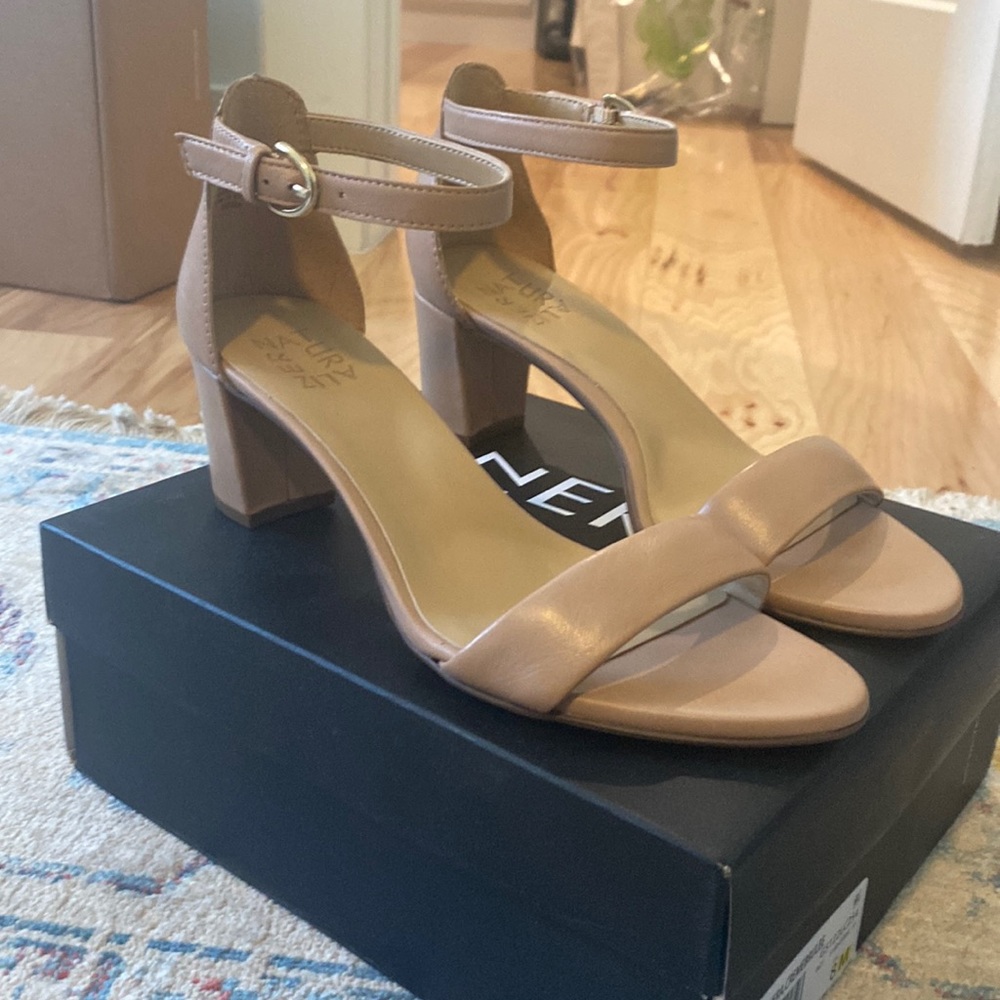 Naturalizer Nude Sandals